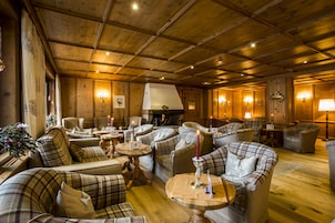 Sala de estar en el lobby