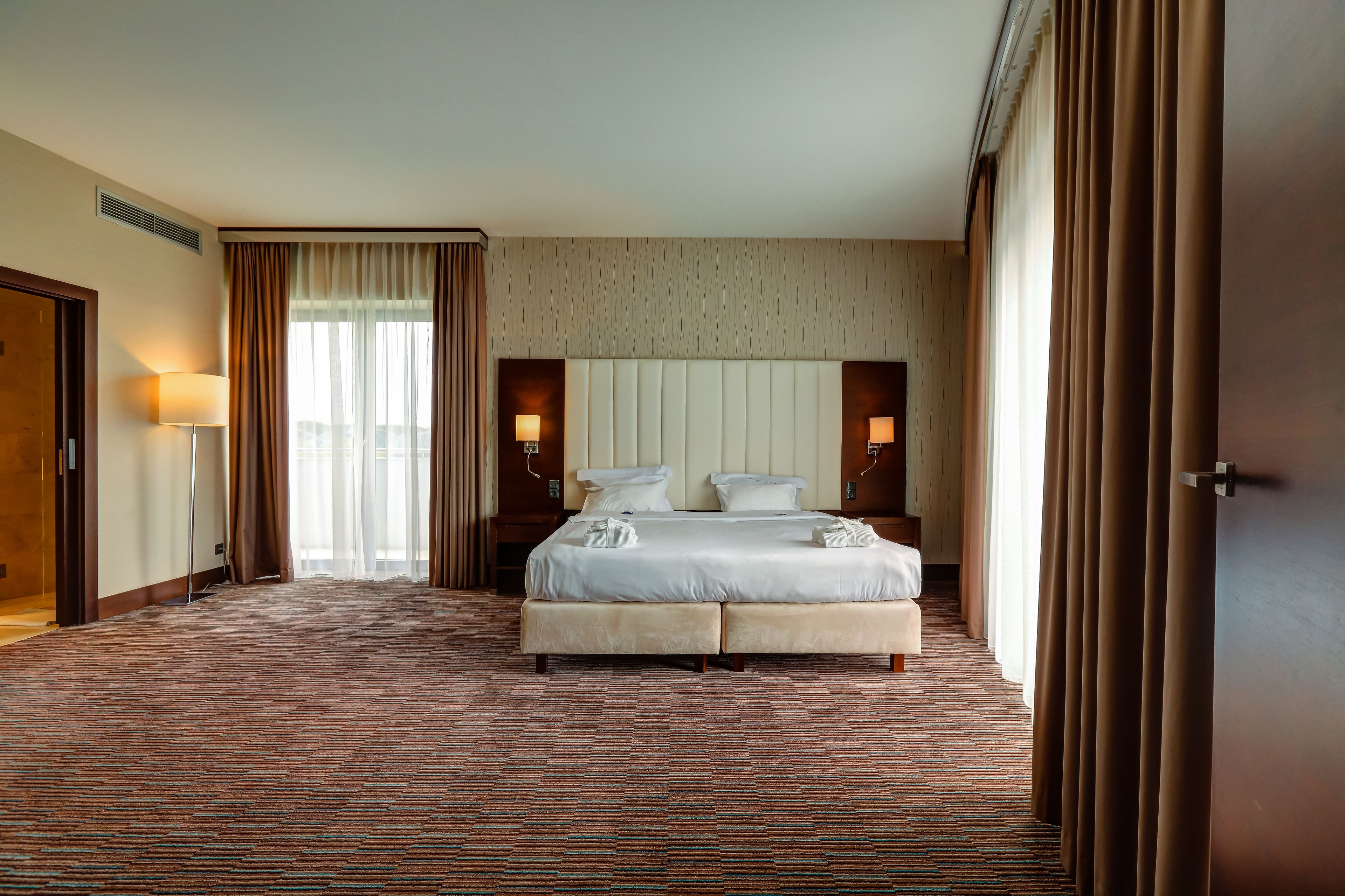 apartment | egyptian cotton sheets, minibar, in-room safe, individually decorated