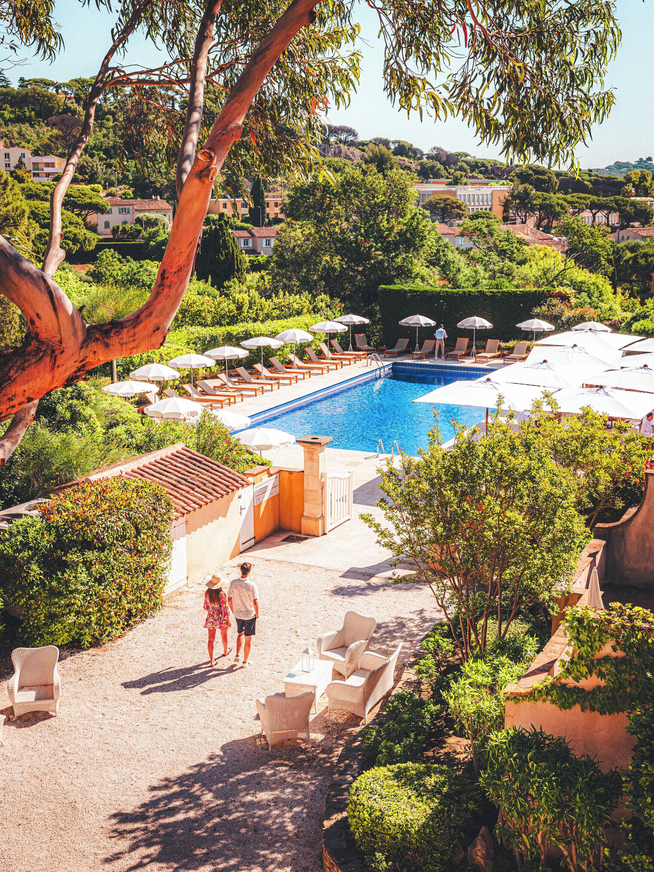 seasonal outdoor pool, pool umbrellas, pool loungers