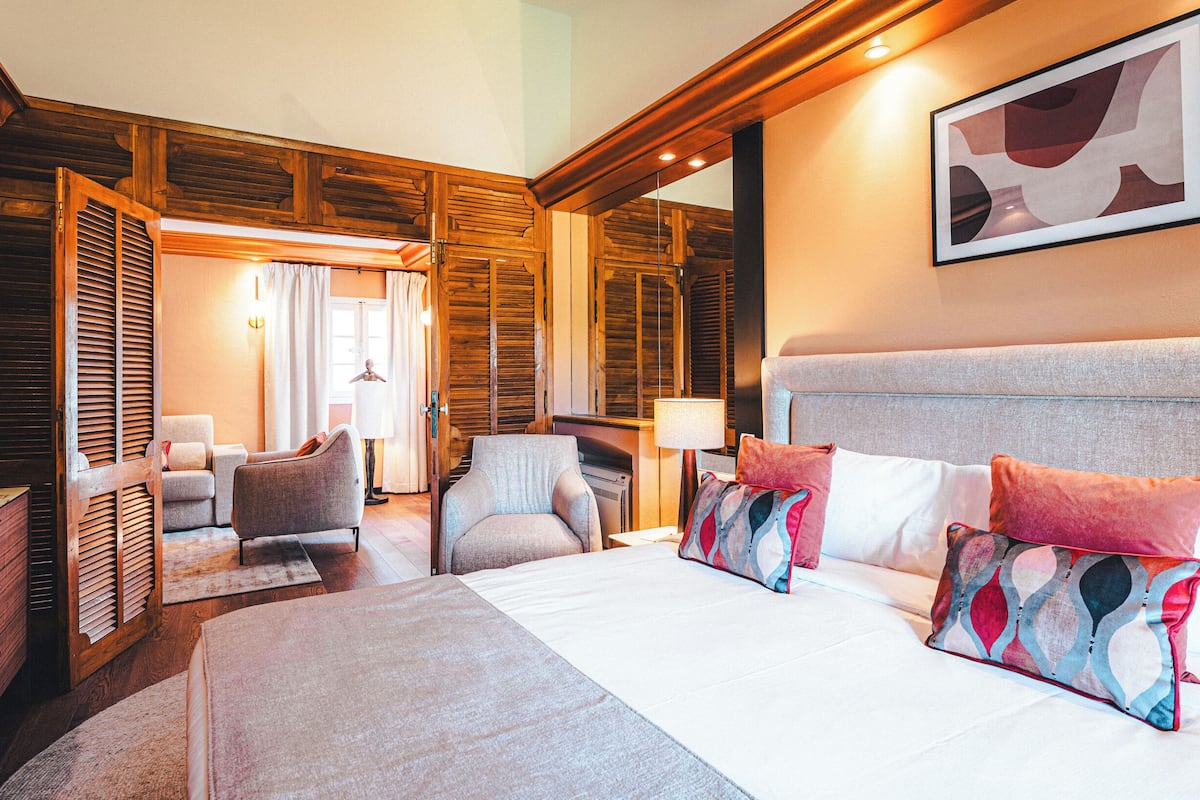 suite | 1 bedroom, minibar, in-room safe, free cots/infant beds