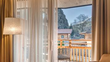 Minibar, coffres-forts dans les chambres, bureau, chambres insonorisées