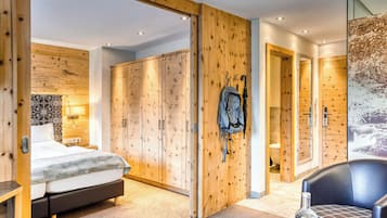 Suite (Zirbensuite) | 1 habitación, minibar, caja de seguridad en la habitación y escritorio