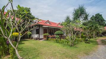 Standard Garden Side | Garden view