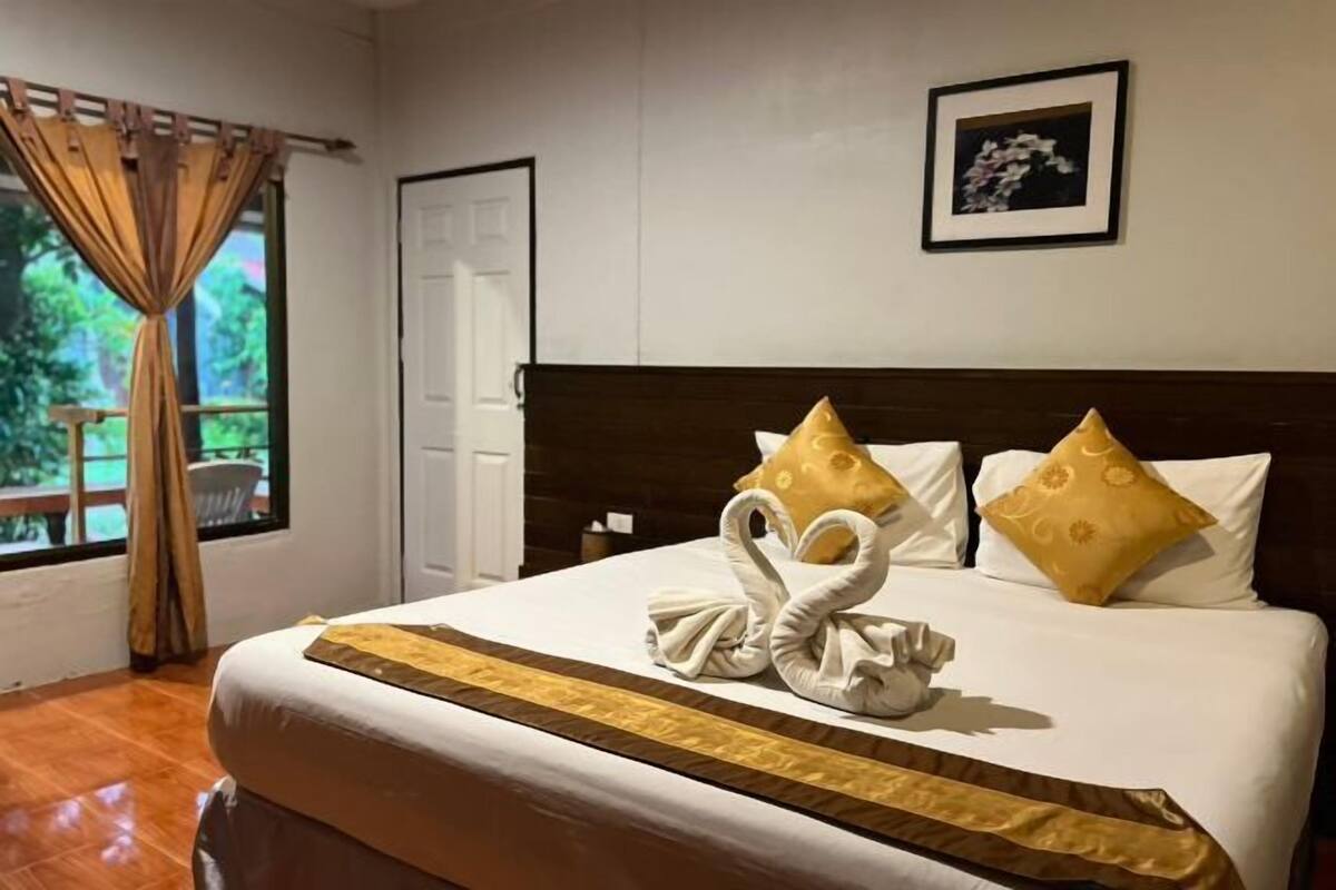 Minibar, escritorio, camas plegables/adicionales y wifi gratis 