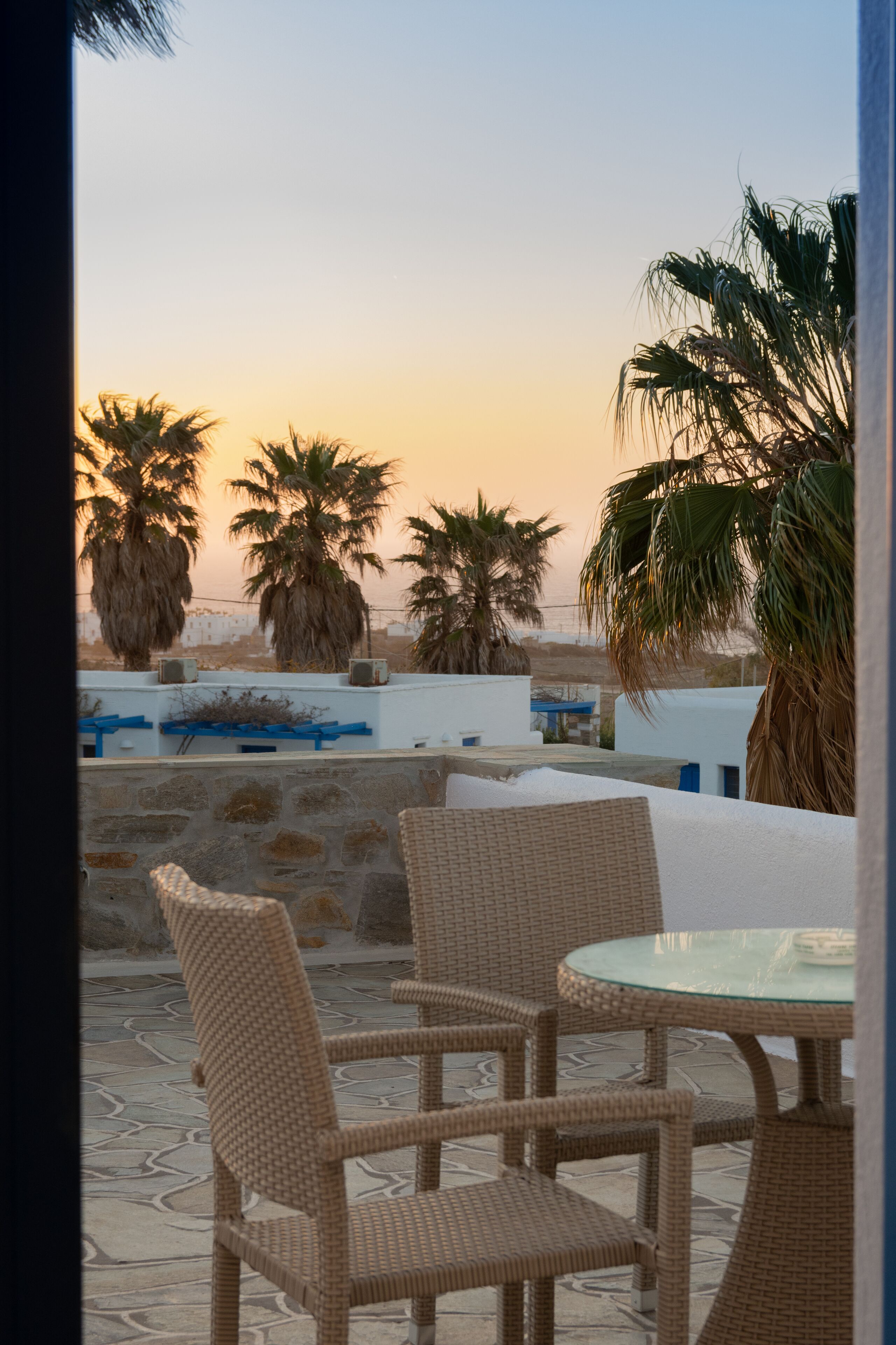 family room, balcony, sea view | terrace/patio