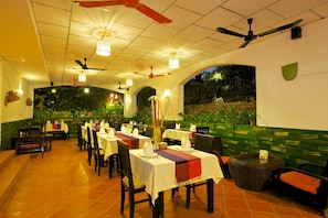 Breakfast, lunch and dinner served  - Boutique Cambo Hotel (Siem Reap)