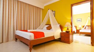 Family Suite | 1 bedroom, pillow-top beds, minibar, in-room safe