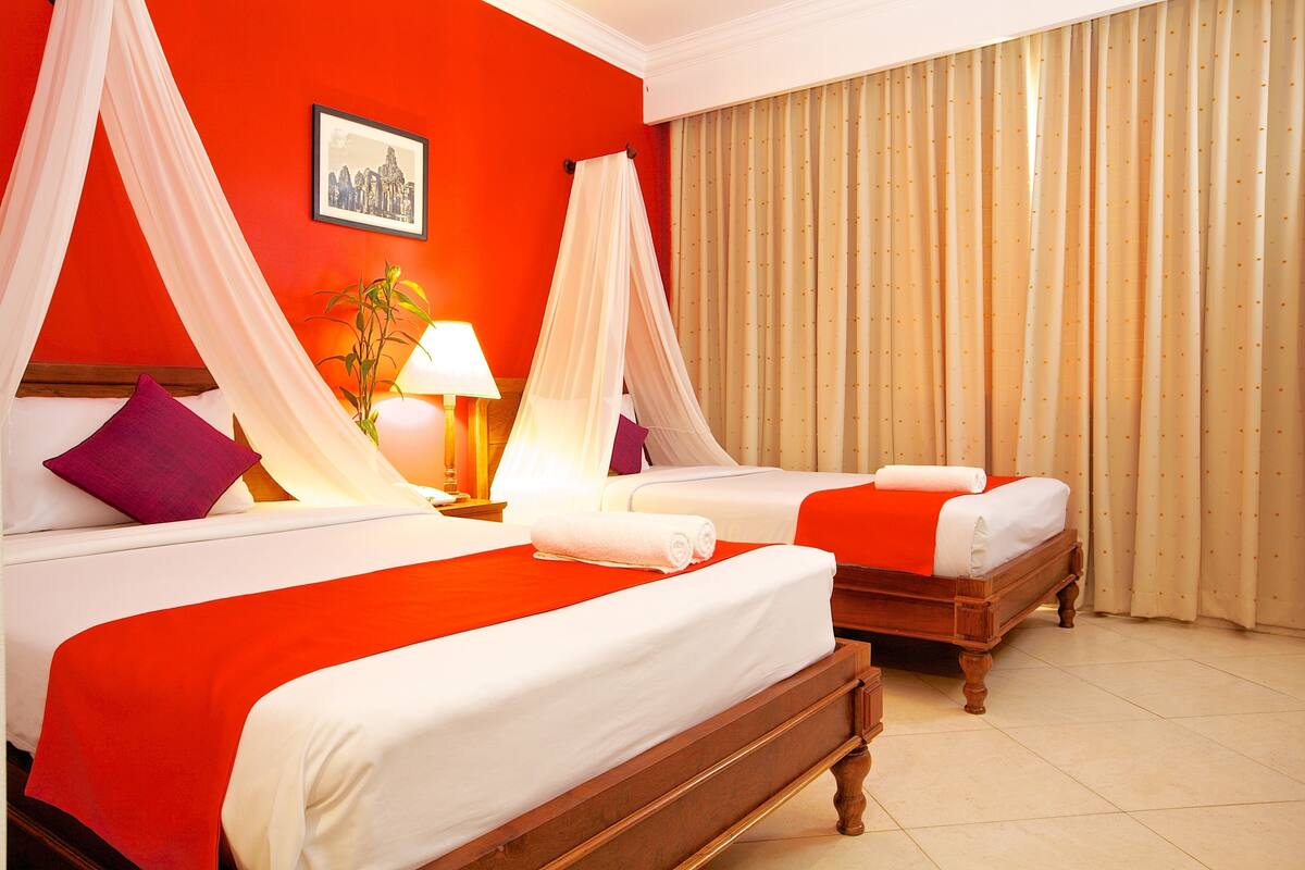 1 bedroom, pillow-top beds, minibar, in-room safe