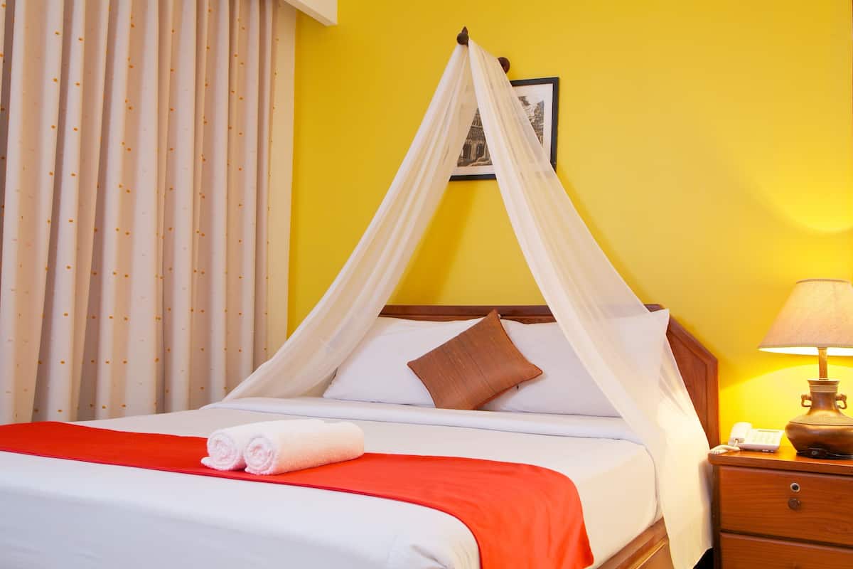 1 bedroom, pillow-top beds, minibar, in-room safe