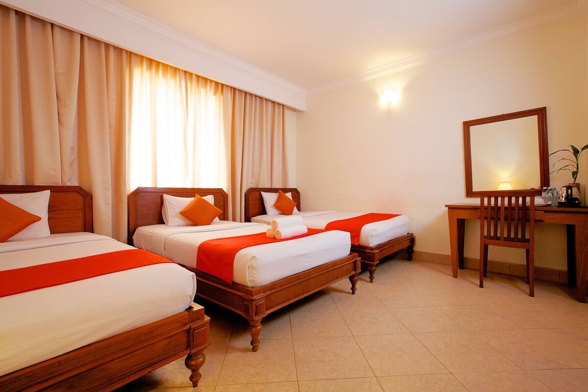 Triple Room, 3 Single Beds | 1 bedroom, pillow-top beds, minibar, in-room safe