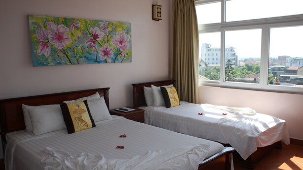 Room - Holiday Diamond Hotel (Hue)