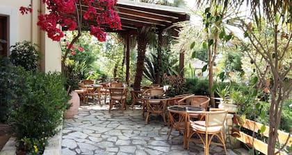 Philippos Hotel Apartments