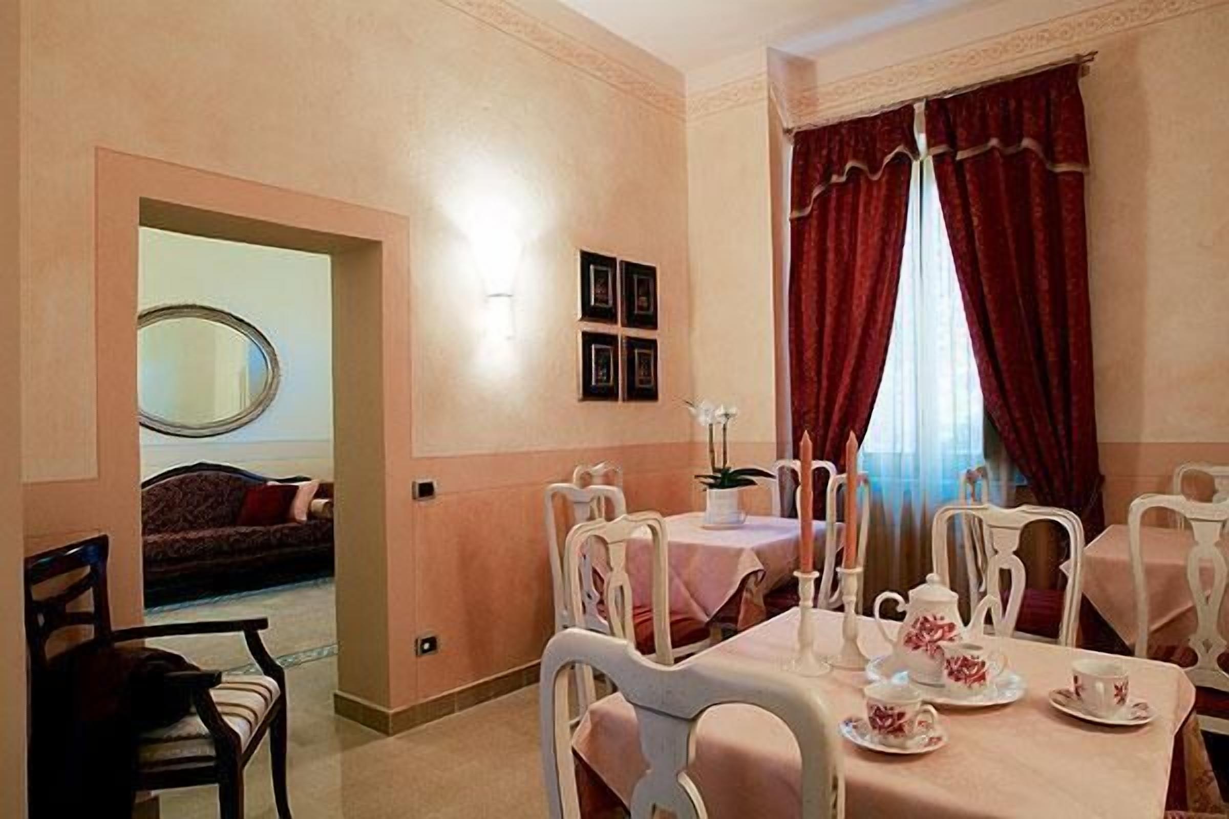 Frokostbuffé er inkludert hver dag