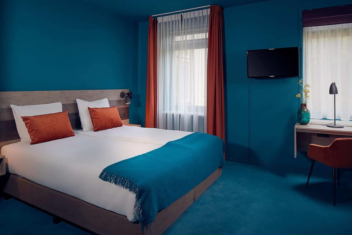 Comfort Double or Twin Room, Bathtub | Premium bedding, desk, cots/infant beds, rollaway beds