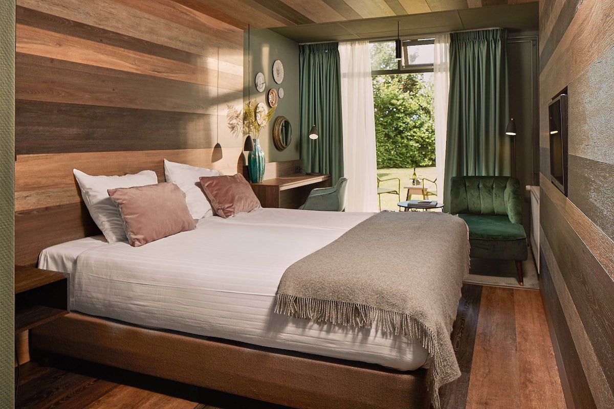 Comfort Double or Twin Room | Premium bedding, desk, cots/infant beds, rollaway beds