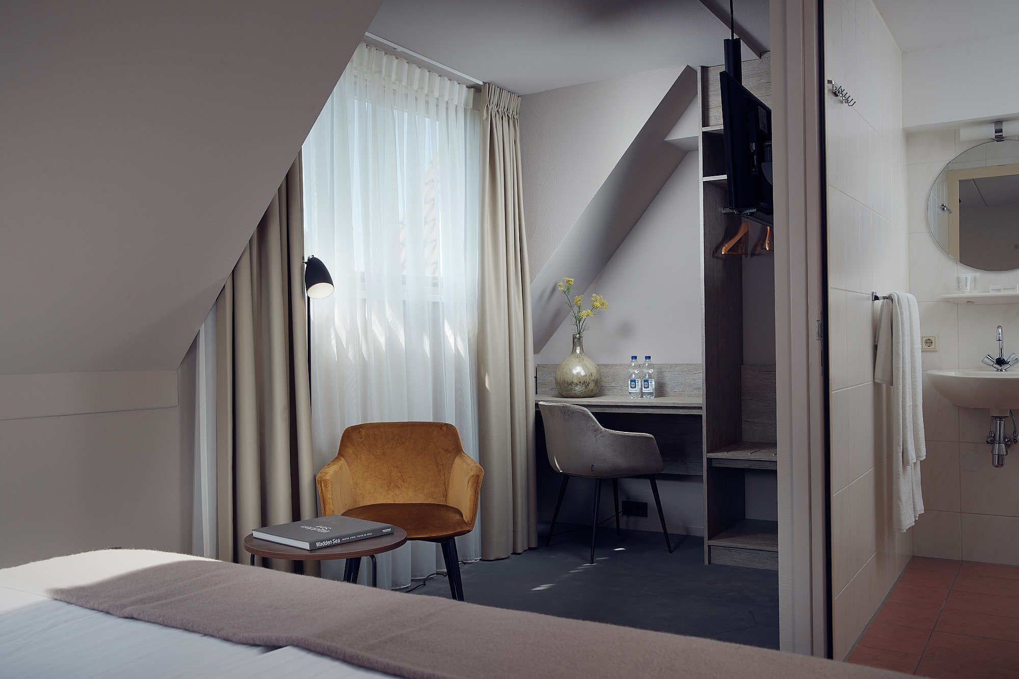 standard double or twin room | premium bedding, desk, cots/infant beds, rollaway beds