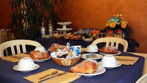 Desayuno buffet incluido todos los días