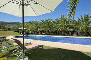 Outdoor pool, pool loungers - loftOtel canet (Esporles)