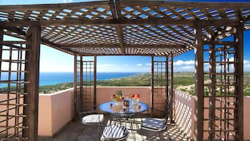 Family Apartment, 2 Bedrooms, Sea View | Balcony
