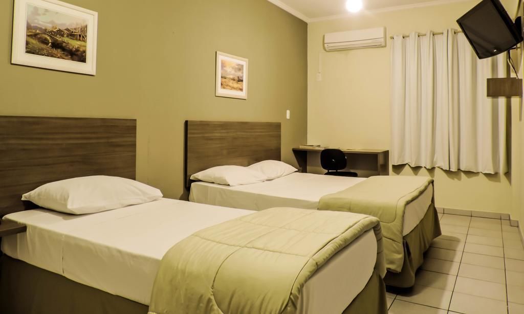 minibar, desk, soundproofing, iron/ironing board