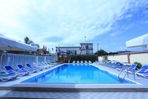 Outdoor pool - Hotel Pompei (Scafati)