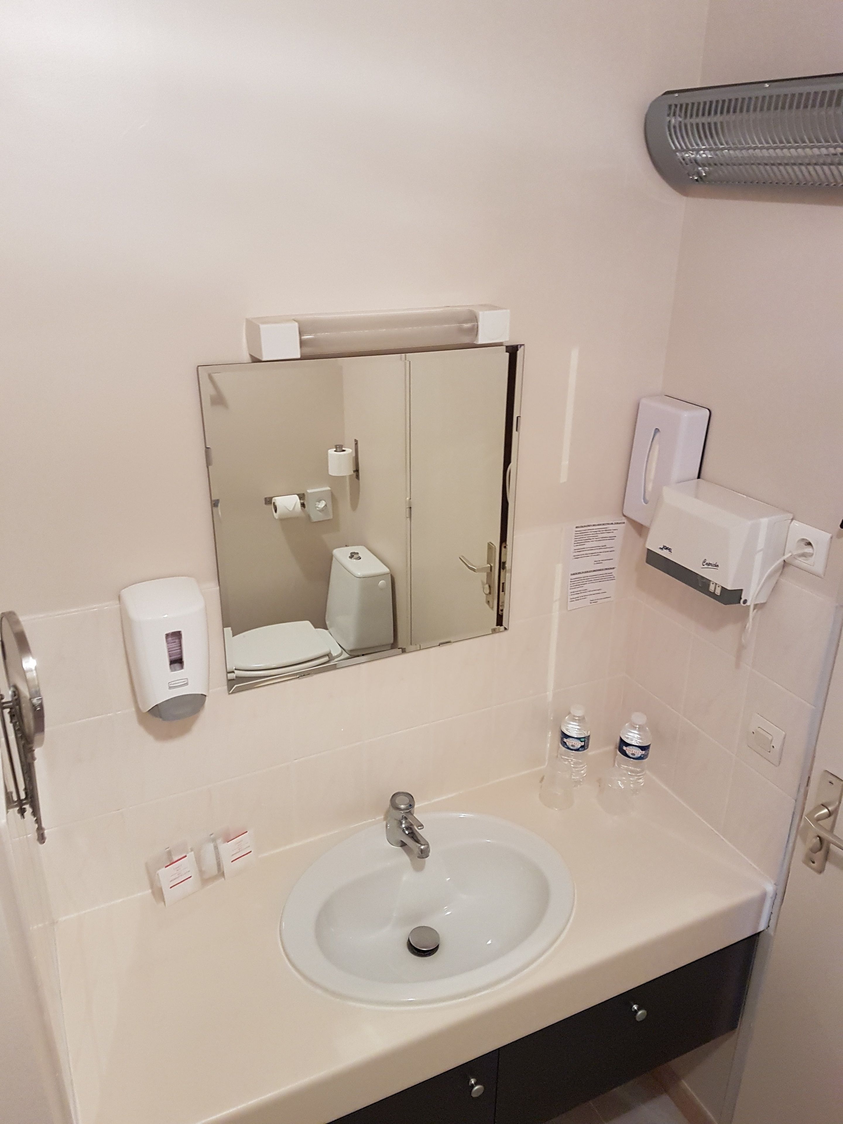 triple family room, ground floor, pool side terrace | bathroom | free toiletries, hair dryer, towels, soap