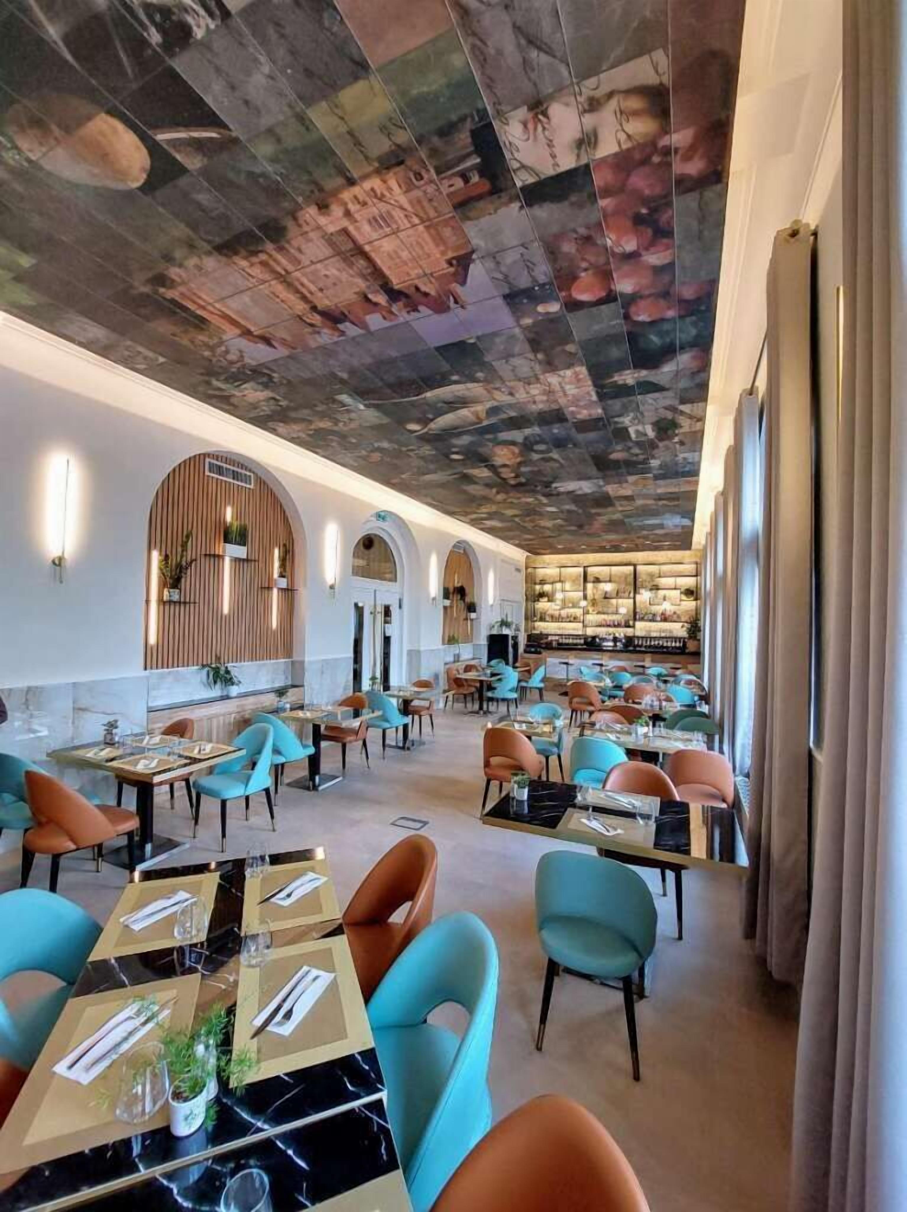 lunch and dinner served, french cuisine