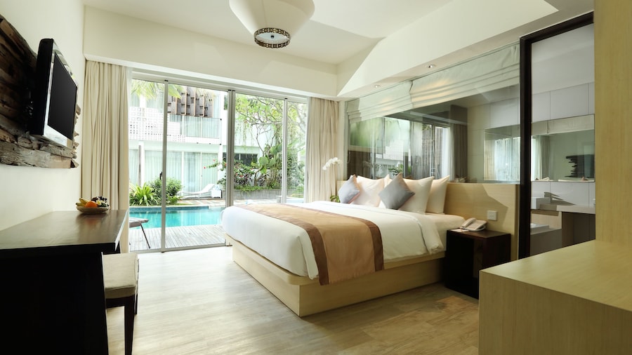 The Akmani Legian