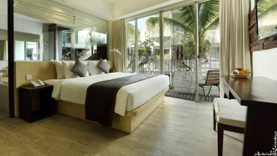 The Akmani Legian