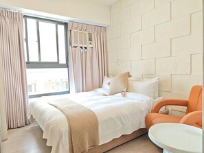 Kahden hengen standard-huone | Ylelliset vuodevaatteet, untuvapeitot, yksilöllisesti sisustettu