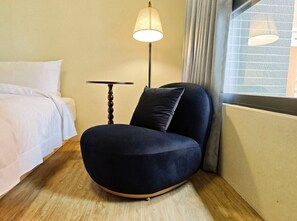 Chambre Double Standard | Literie de qualité supérieure, couette en duvet d'oie