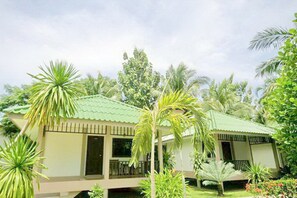 Standard Bungalow, 1 Double Bed, Garden Area