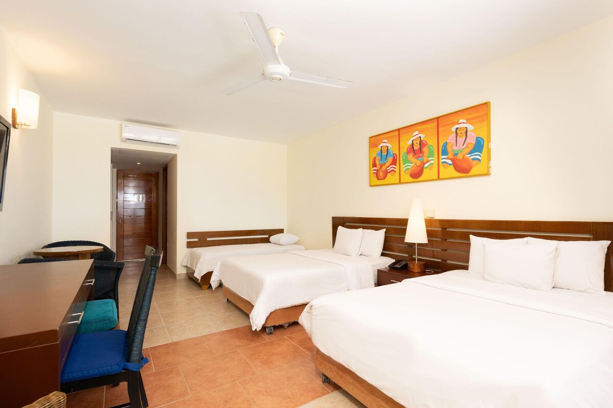 In-room safe, bed sheets