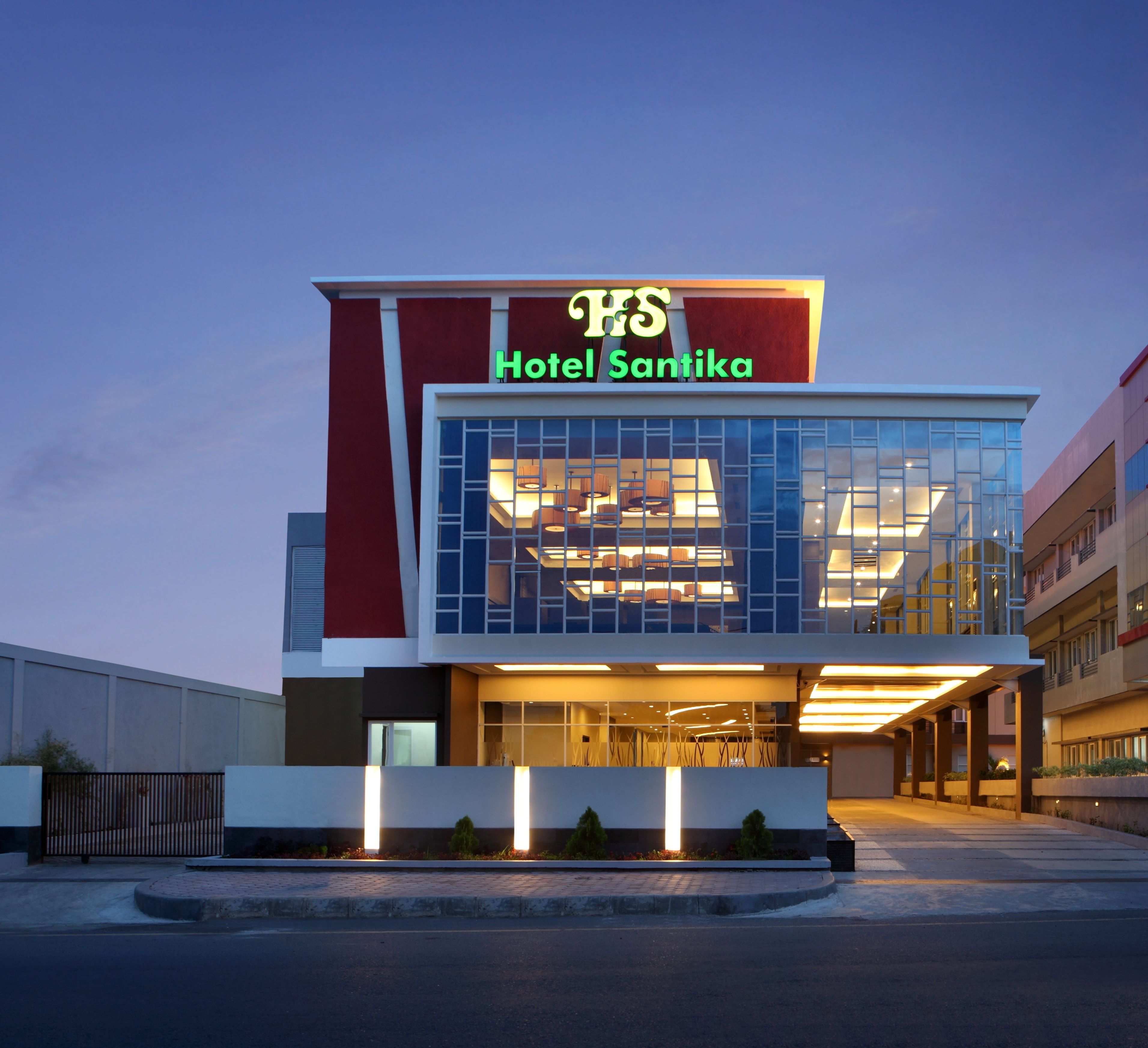 المنشأة من الخارج