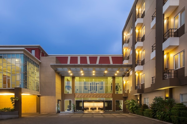 Minibar, caja de seguridad en la habitación, escritorio y wifi gratis