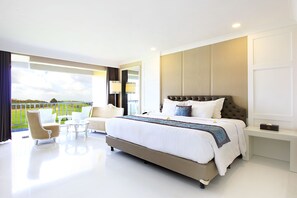 Suíte grand, 1 quarto, vista para o oceano | Frigobar, cofres nos quartos, escrivaninha