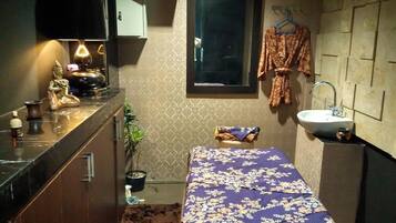 Facials, Ayurvedic treatments