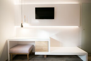Deluxe-Apartment | 1 Schlafzimmer, individuell eingerichtet, laptopgeeigneter Arbeitsplatz