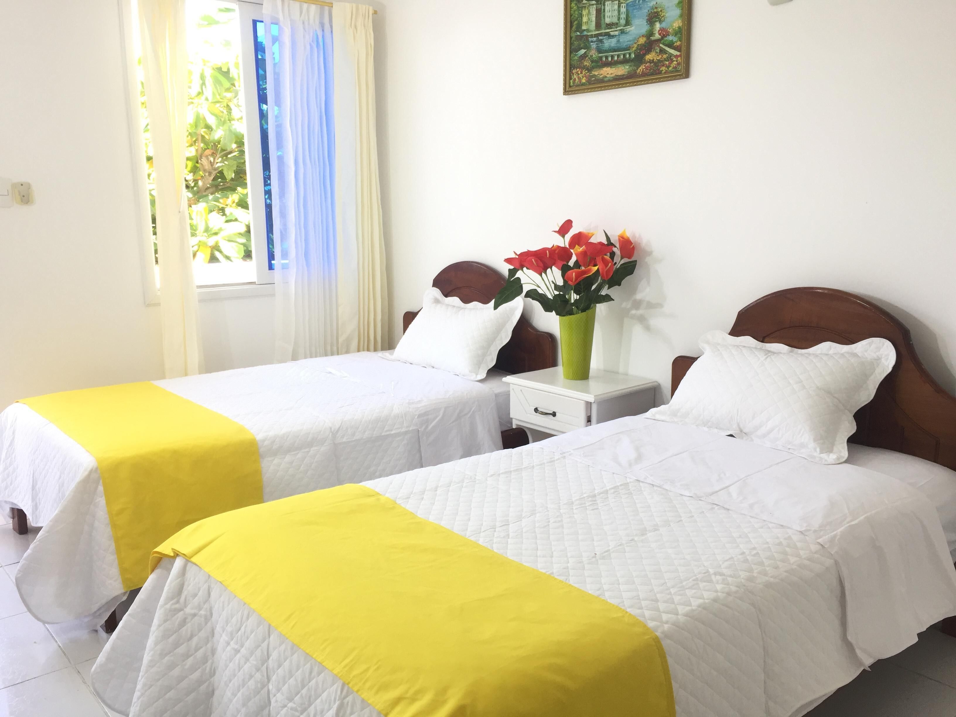 Down duvets, bed sheets