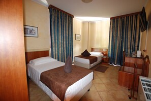 Room - Albergo Lenotel (Leno)