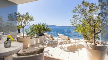 Dobbeltrom – deluxe, terrasse, sjøutsikt | Utsikt fra rommet