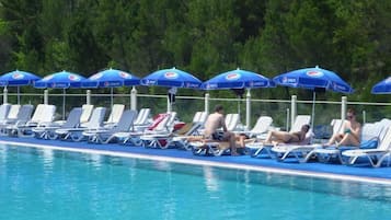 Outdoor pool, pool umbrellas