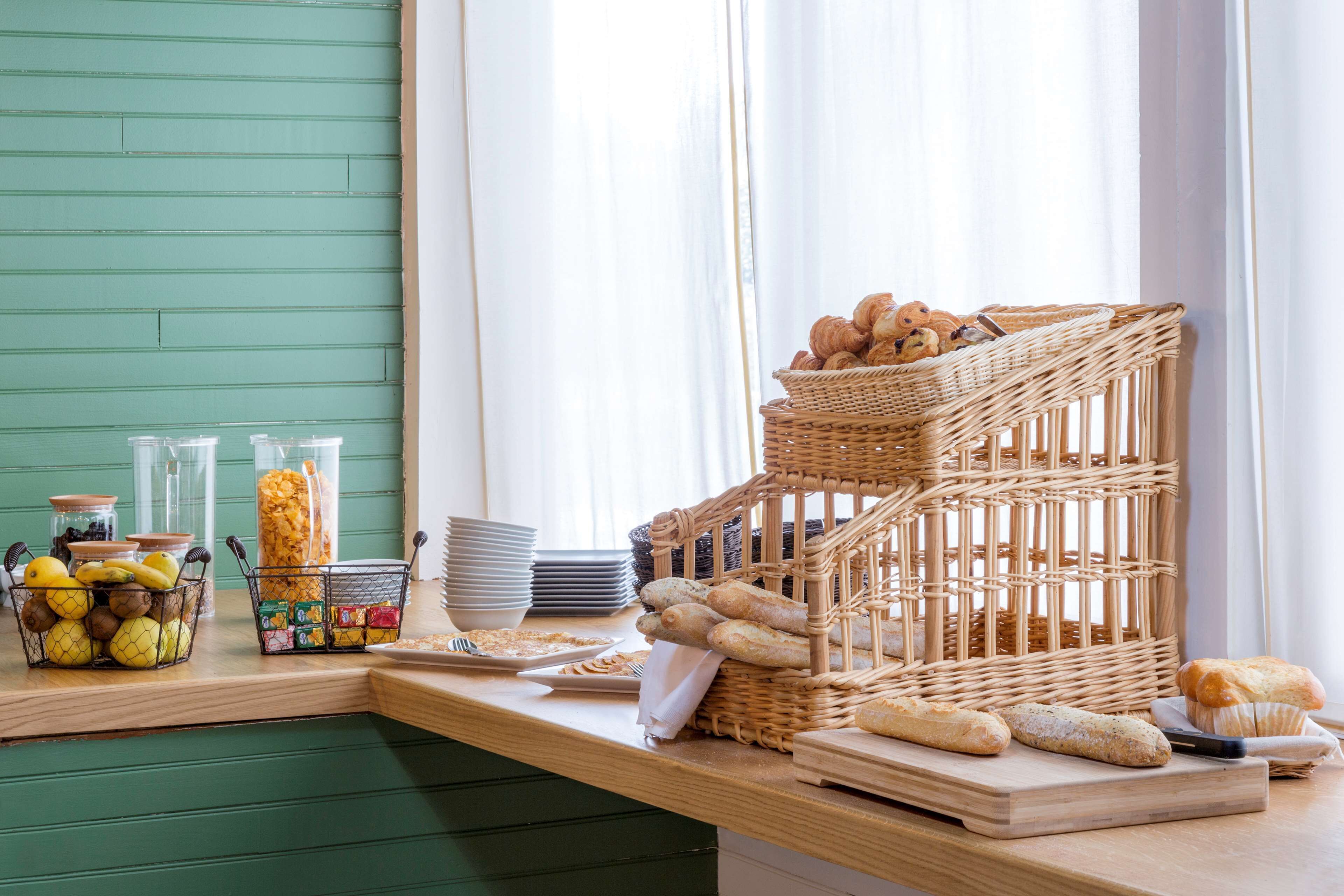 Daily buffet breakfast (EUR 13 per person)