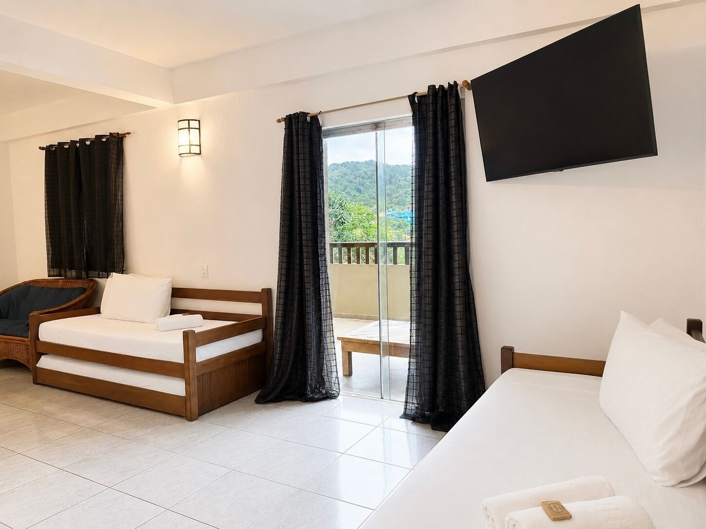 Family Room | Premium bedding, minibar, bed sheets