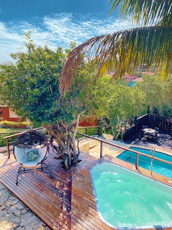 Bañera de hidromasaje exterior
