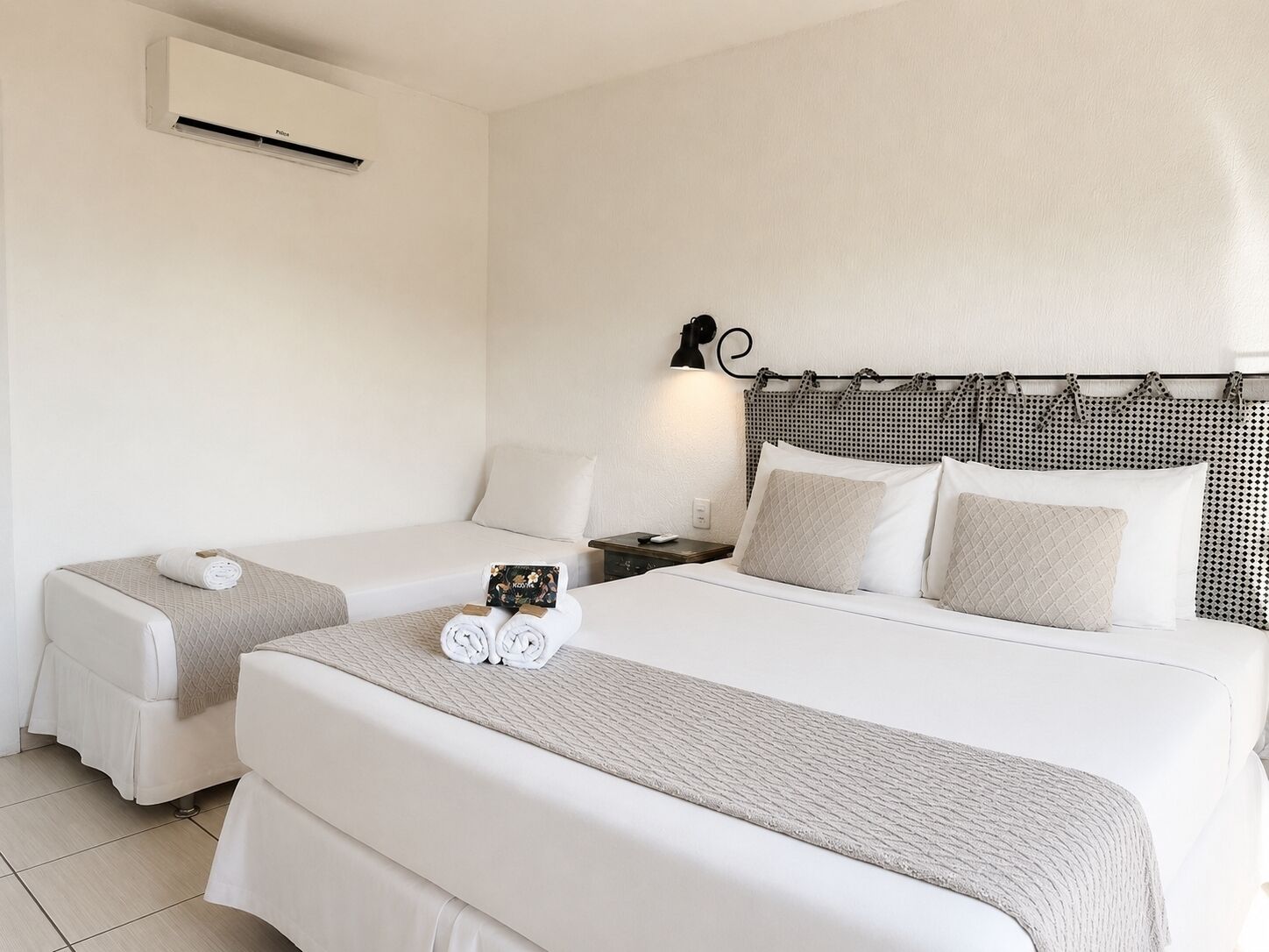 Superior Room | Premium bedding, minibar, bed sheets