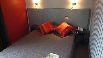 Standard Double Room | In-room safe, desk, soundproofing, free cribs/infant beds