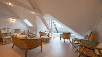 Espace de soins pour les couples, sauna, bain Ă remous, hammam, hammam