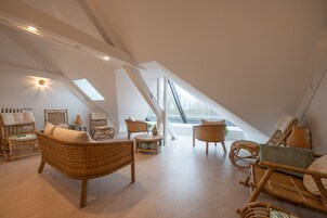 雙人療程室、三溫暖烤箱、浴缸、蒸氣室、土耳其浴、美體療程