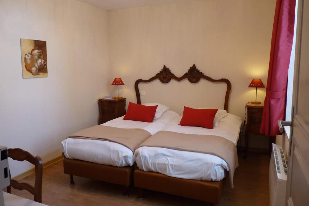 Egyptian cotton sheets, premium bedding, memory foam beds, desk